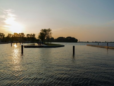 House boat Houseboat Sneekermeer with Garden and Views - Outdoor photo 33