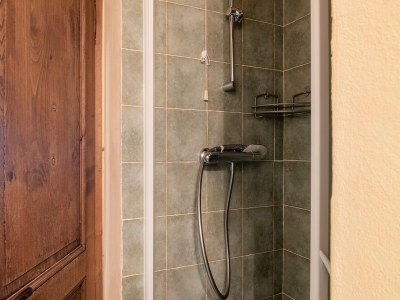 Farmhouse Belvilla by OYO La Torre - Features photo 21