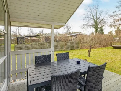 Holiday house 6 Personen Ferienhaus in Væggerløse-By Traum - Outdoor photo 2