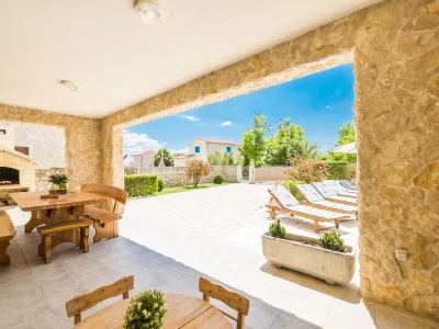 Villa Karin with heated pool - Outdoor photo 10