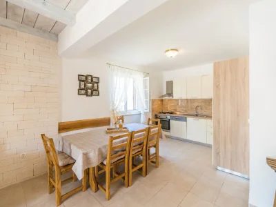 Villa Karin with heated pool - Features photo 15