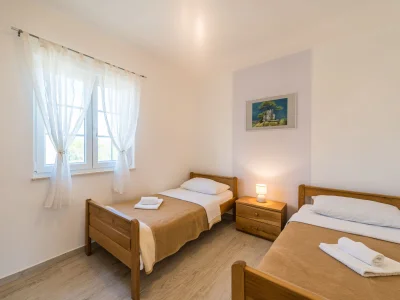 Villa Karin with heated pool - Features photo 20