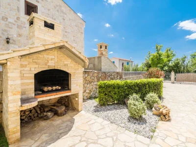 Villa Karin with heated pool - Environment photo 29