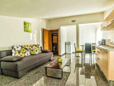 Apartment Apartments Ori - One bedroom A2 - Features photo 9