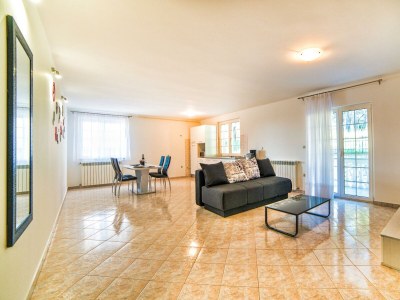 Apartment Ori - One bedroom A4 - Features photo 13