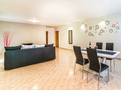 Apartment Ori - One bedroom A4 - Features photo 17