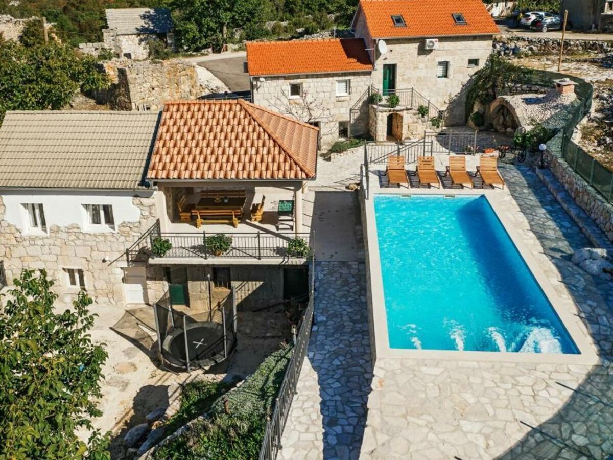 Holiday house Buljanovi Dvori with private Pool - Outdoor photo 2