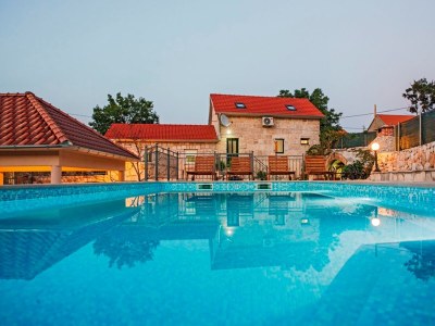Holiday house Buljanovi Dvori with private Pool - Outdoor photo 3