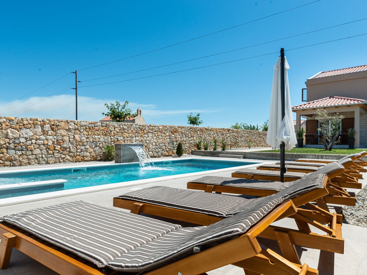 Villa with pool, jacuzzi and sauna - Outdoor photo 5