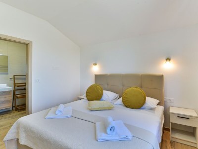 Villa with pool, jacuzzi and sauna - Features photo 24