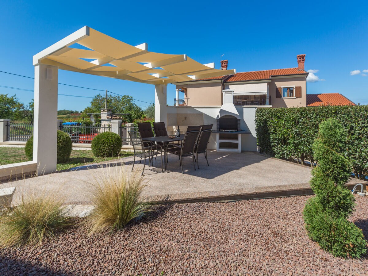 Holiday apartment Mihael with private pool - Outdoor photo 5