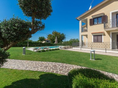 Holiday apartment Mihael with private pool - Outdoor photo 10