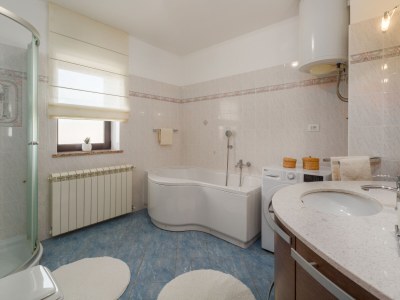 Holiday apartment Mihael with private pool - Features photo 27