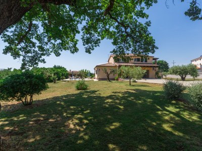 Villa Natura with Pool - Outdoor photo 8