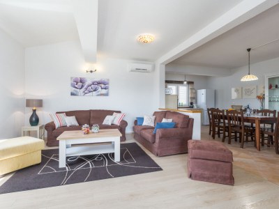 Villa Natura with Pool - Features photo 15