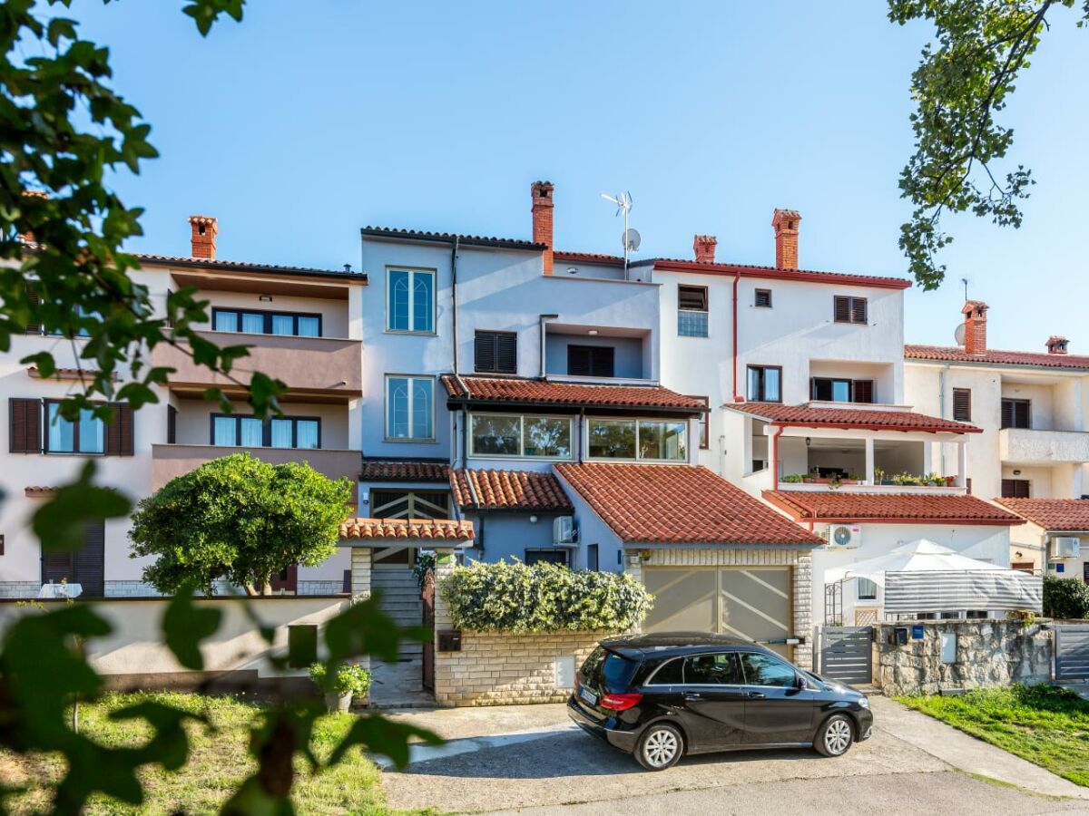 Holiday apartment Apartment Stinjan