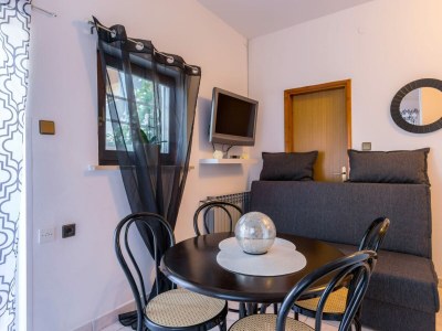 Holiday apartment Apartment Stinjan - Features photo 7