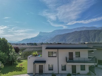 Holiday apartment Garden Lodge "Olive" - Outdoor photo 2