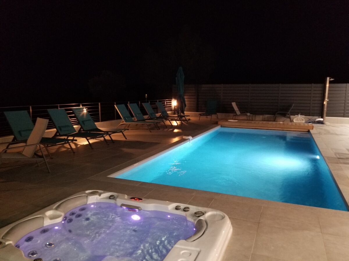 Holiday apartment Lecci V 9 - Outdoor photo 2