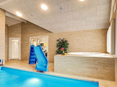 Holiday house Luxury Retreat in Mommark - By Traum Ferienwohnungen - Outdoor photo 14