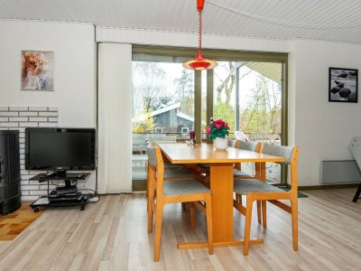 Holiday house 6 person holiday home in Glesborg - Outdoor photo 4