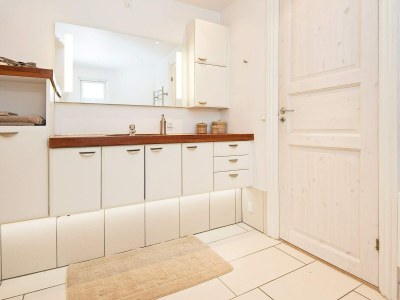 Holiday house Strandparadies mit Schaukel -- By Traum Ferienwohnungen - Outdoor photo 10