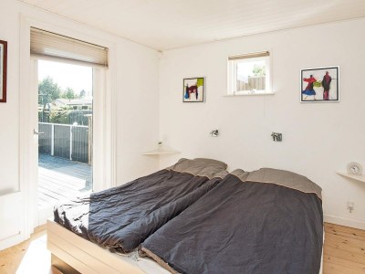 Holiday house Strandparadies mit Schaukel -- By Traum Ferienwohnungen - Outdoor photo 14