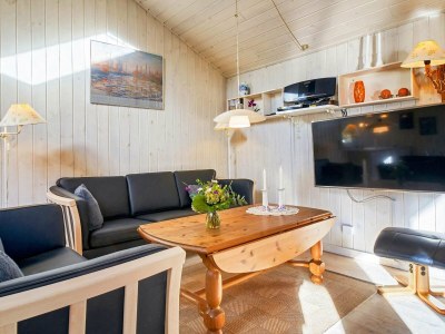 Holiday house 8 Personen Ferienhaus in Nexø-By Traum - Outdoor photo 12