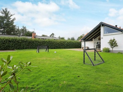 Holiday house 6 person holiday home in Struer-By Traum - Outdoor photo 9