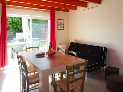 Holiday house Holiday Home in Guerlesquin near Lake - Features photo 7