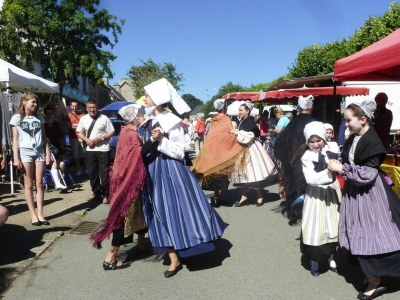 Holiday house Holiday Home in Guerlesquin near Lake - Environment photo 20