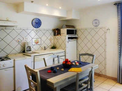Holiday house Cottage in Bellegarde near Camargue Reserve - Features photo 12