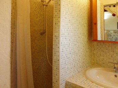 Holiday house Cottage in Bellegarde near Camargue Reserve - Features photo 14