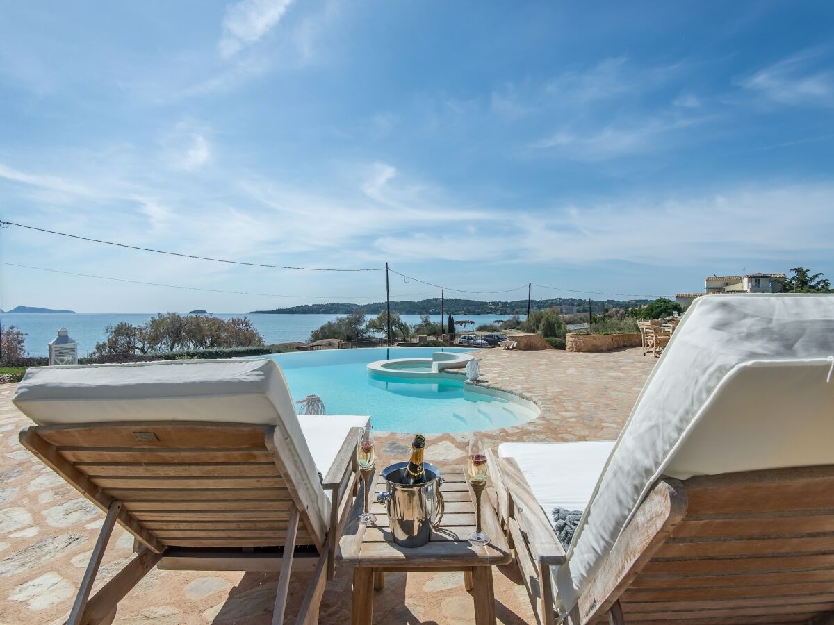 Villa Villa in Peloponnes am Petrothalassa Strand - Outdoor photo 2