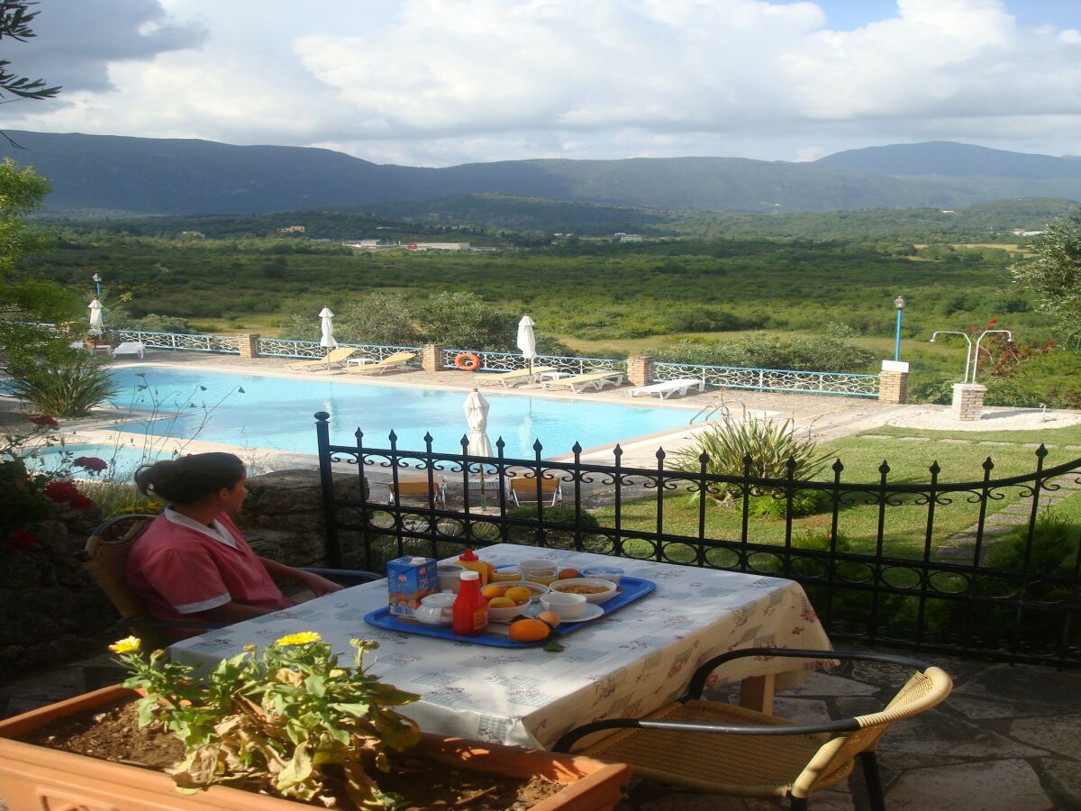 Apartment Apartment with Pool & Near Sea - Outdoor photo 4