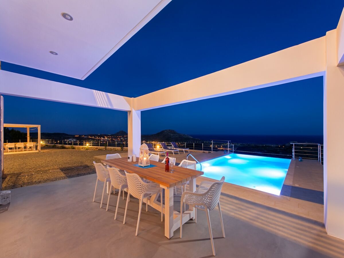 Villa Villa in Rhodes with Infinity Pool - Outdoor photo 4