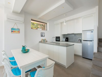 Villa Villa in Rhodes with Infinity Pool - Features photo 15