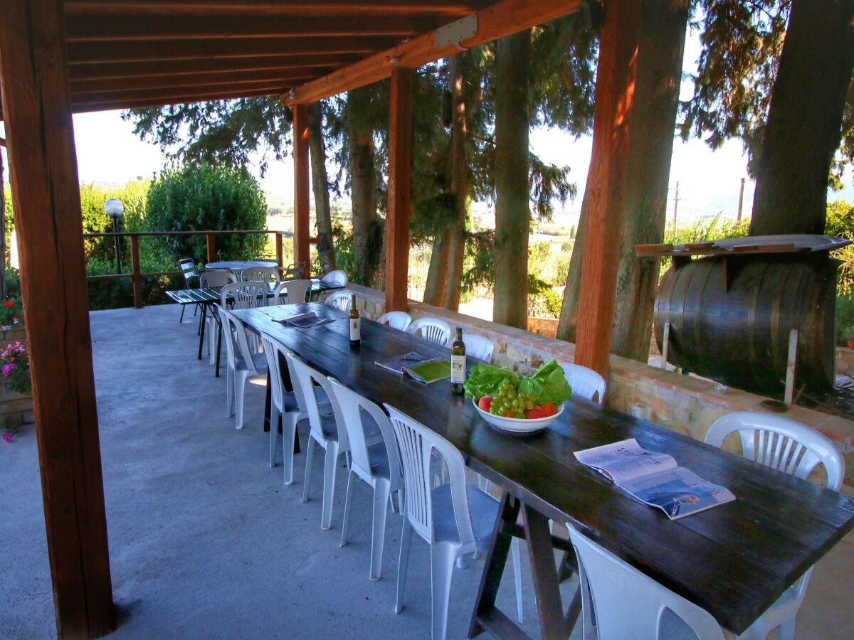 Farmhouse Farmhouse with Pool – Pets Welcome! - Outdoor photo 4