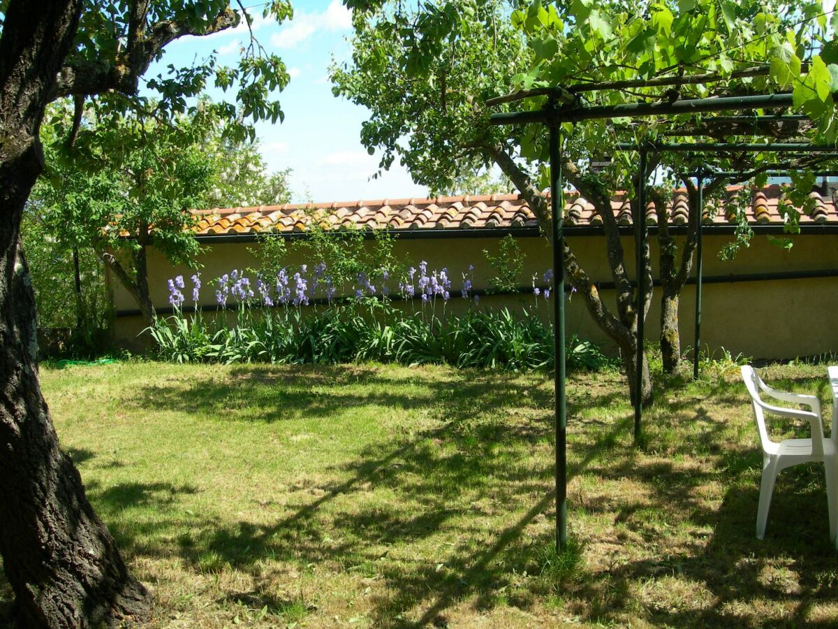 Holiday house Cozy 2-Bedroom Apartment - Outdoor photo 3