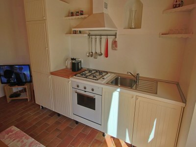 Holiday house Cottage in Montelabbate with Pool & Forest - Features photo 18