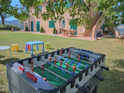 Holiday house Cottage in Montelabbate with Pool & Forest - Outdoor photo 36