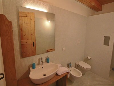 Holiday house Tranquil Hilltop Cottage - Features photo 24