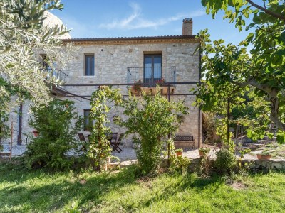 Holiday house Cottage in Bomba near Lake Bomba - Outdoor photo 12