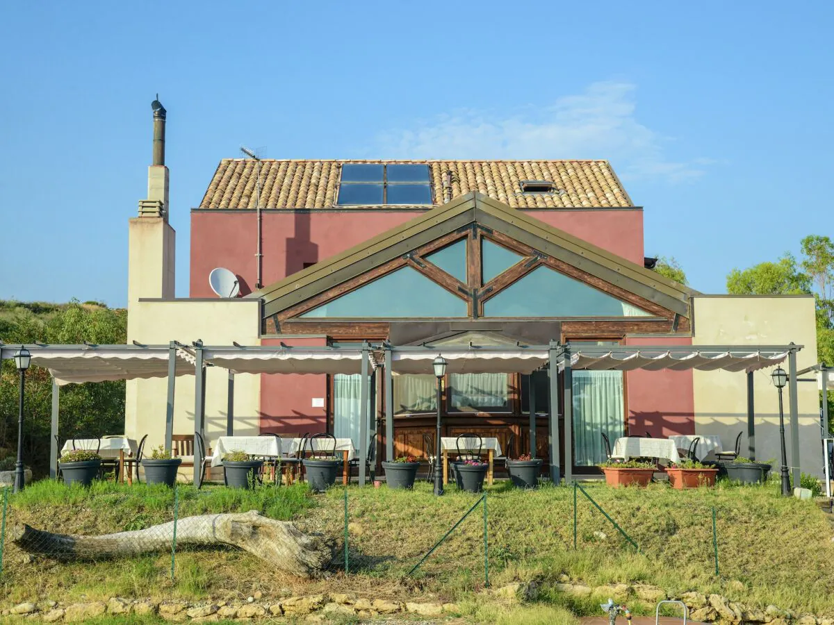 Holiday house Ferienhaus in Cropani Marina mit Pool - Outdoor photo 2