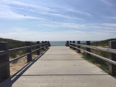 Apartment Cozy Stay Near Beach - Environment photo 39