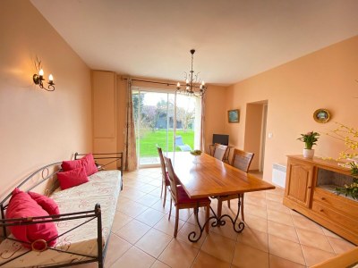 Holiday house Semi-detached house on a vineyard, Talais - Features photo 8