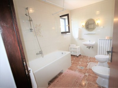 Apartment Dado VI with Garden View - Features photo 14