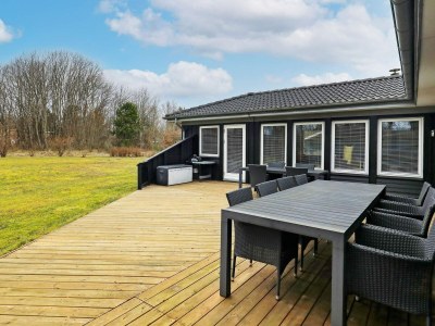 Holiday house 8 person holiday home in Hals-By Traum - Outdoor photo 2