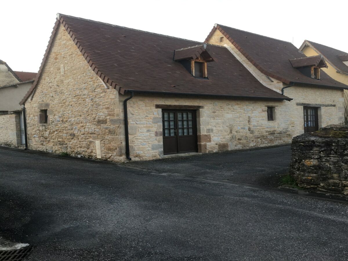 Holiday house Cozy holiday home in Rudelle - Outdoor photo 2