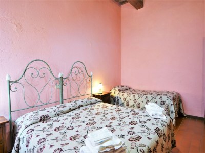 Apartment Elegant Countryside Retreat - Features photo 18